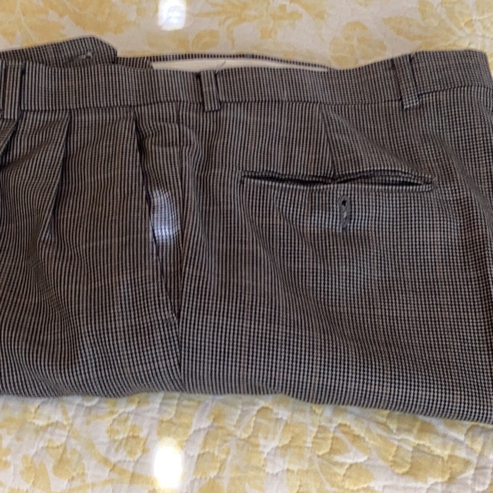 Stylish Gray Checkered Pants
